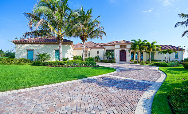 Best Driveway Paving Contractor  in Loch Lomond, VA
